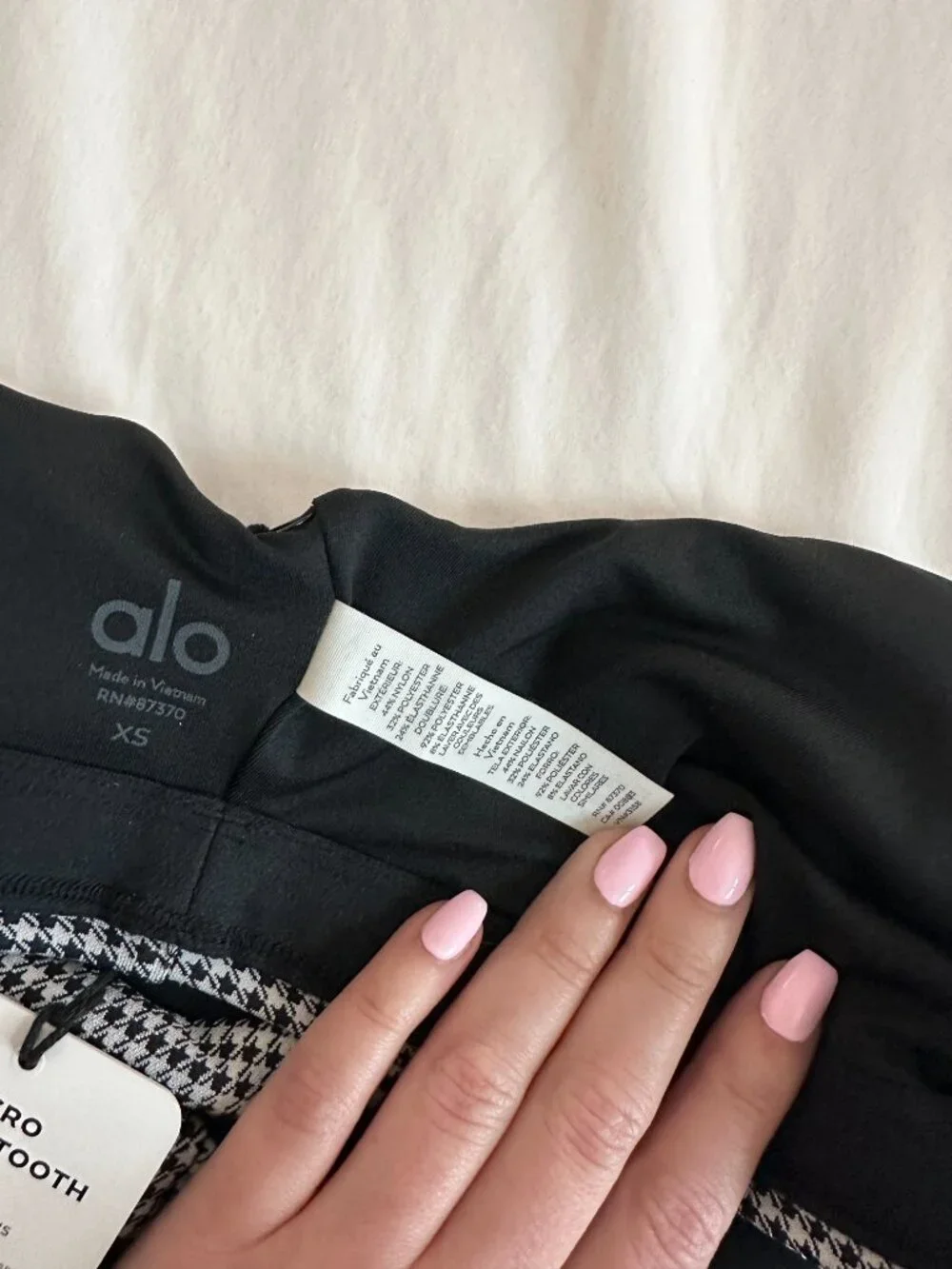 ALO Yoga | Micro Houndstooth Bra Top & Tennis Skirt 2 Piece Set